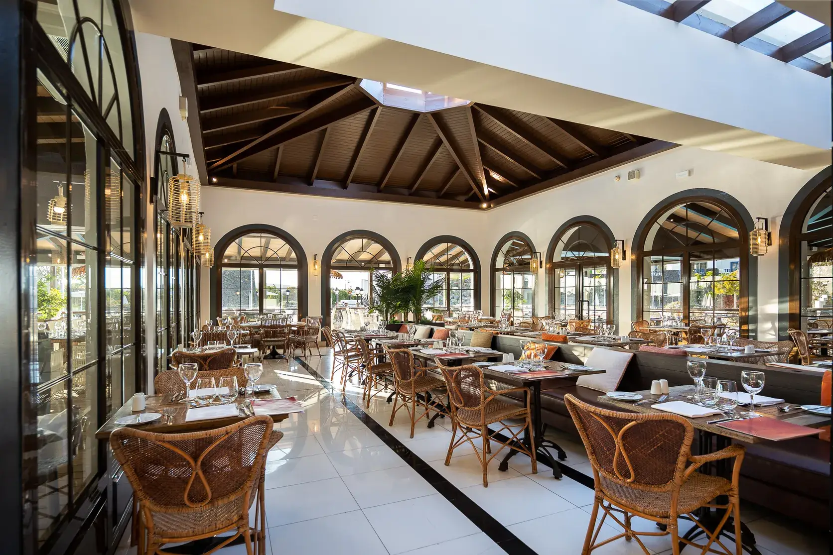 Buffet Restaurant «La Florida» 3
